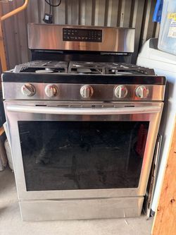 Samsung  gas stove with oven