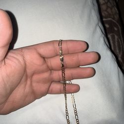 14k gold chain and pendent