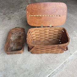 Picnic Basket.  Peterboro 