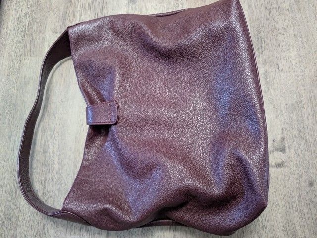 Dooney & Bourke Belvedere Logo Lock