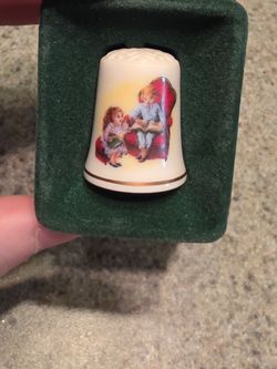 1983 Vintage Thimble