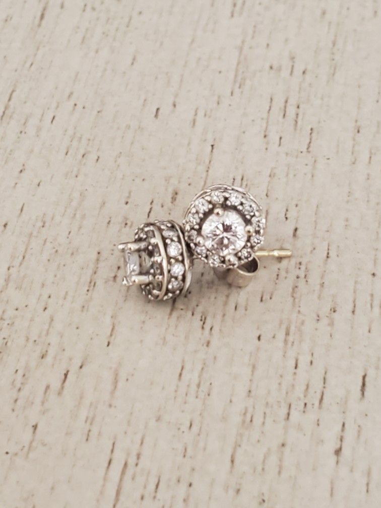 14KT 1CT Diamond Earrings