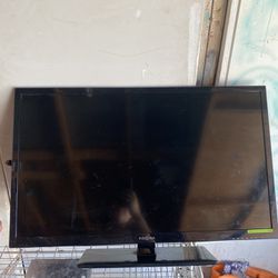 Insignia 32 inch TV 