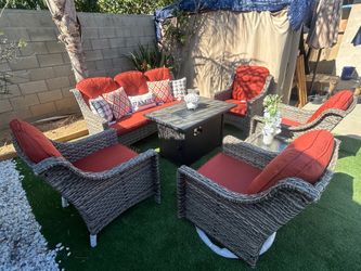 Patio furniture set outdoor new in the box