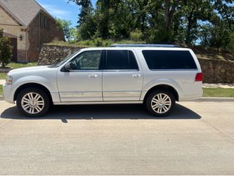 2011 Lincoln Navigator L