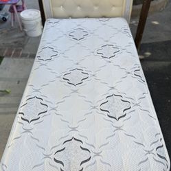 Twin Bed With Mattress 