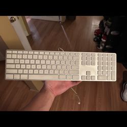 Apple Magic Keyboard