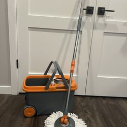 O-Cedar Spin Mop and Bucket