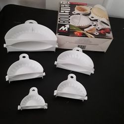 Making Fresh Dumpling Or Fried Pie