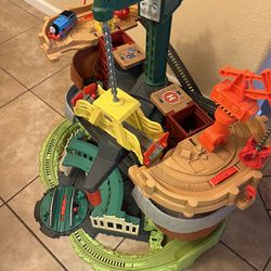 Thomas and Friends Trains and Cranes 