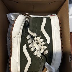 Youth 10.5 Vans Mte Water Resistant Shoes 