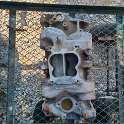 Edelbrock Performer intake