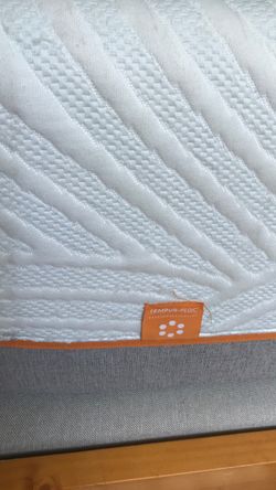 Tempur-pedic Luxe Aire Cal-King Mattress