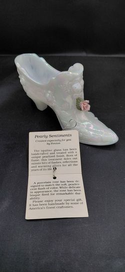Beautiful Vintage Fenton Cabbage Rose Opaline Glass Slipper With Pearlized Finish