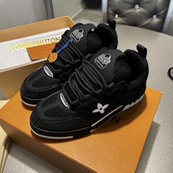 Louis Vuitton Black and White Men’s Sneakers 