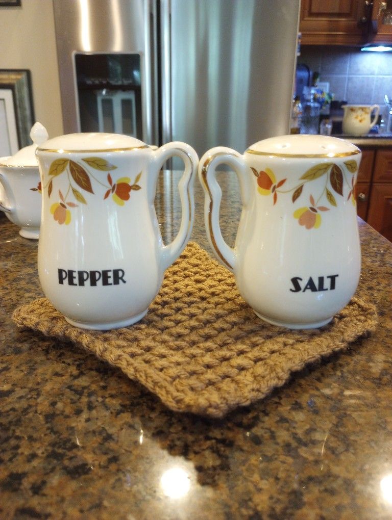 Hall China Autumn Leaf Salt And Pepper Shakers