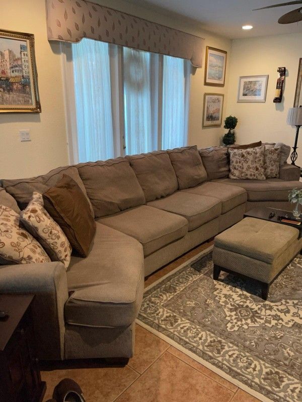 15' Light Green Sectional sofa with cuddle corners