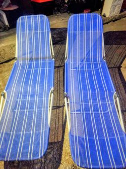 Vintage Kmart Sling Chaise Lounge Chair Blue w_ White Stripes