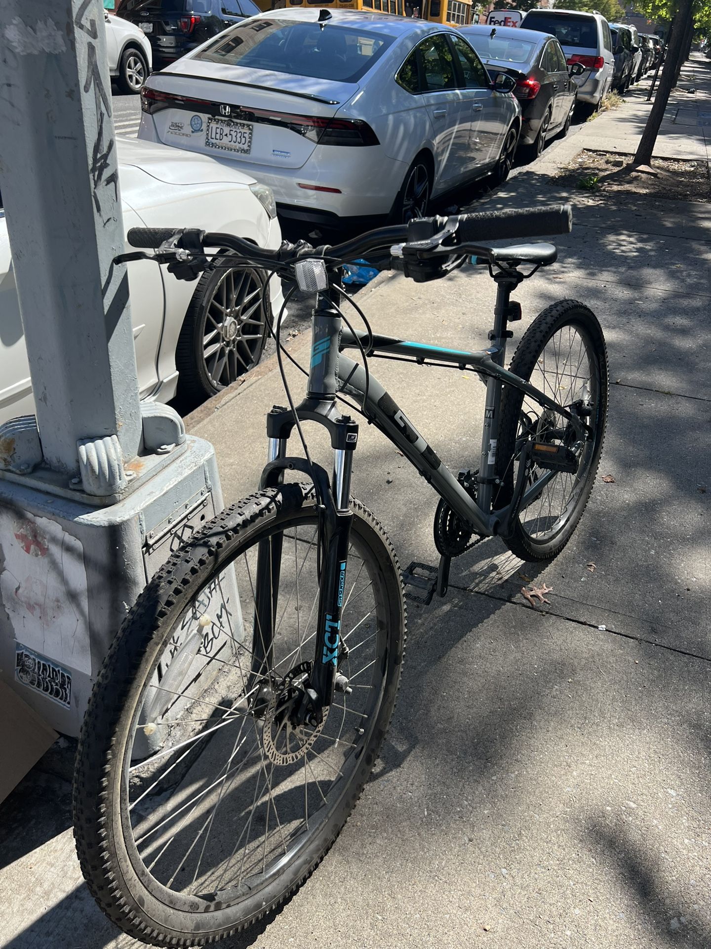 Gt Aggressor Pro 27.5 Mountain Bike