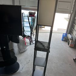 Corner Shelf With Integrated Lamp