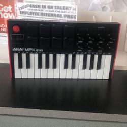 Akai Professional MPK Professional Keyboard