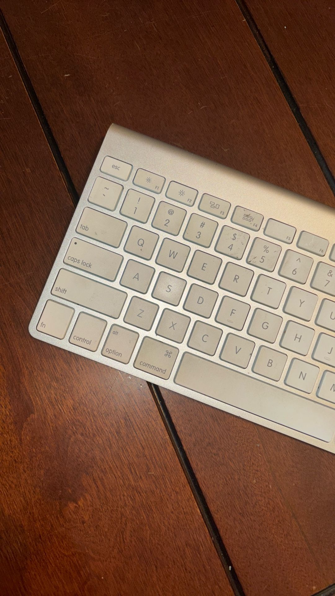Bluetooth Apple Keyboard