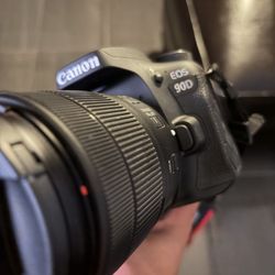 Canon eos 90d
