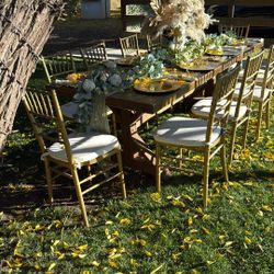Farm Table W Gold Chiavari Chairs