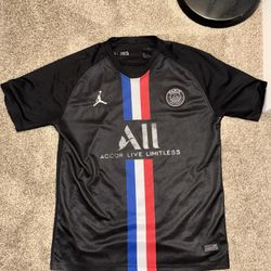 PSG 2019 Jordan collaboration jersey size Medium