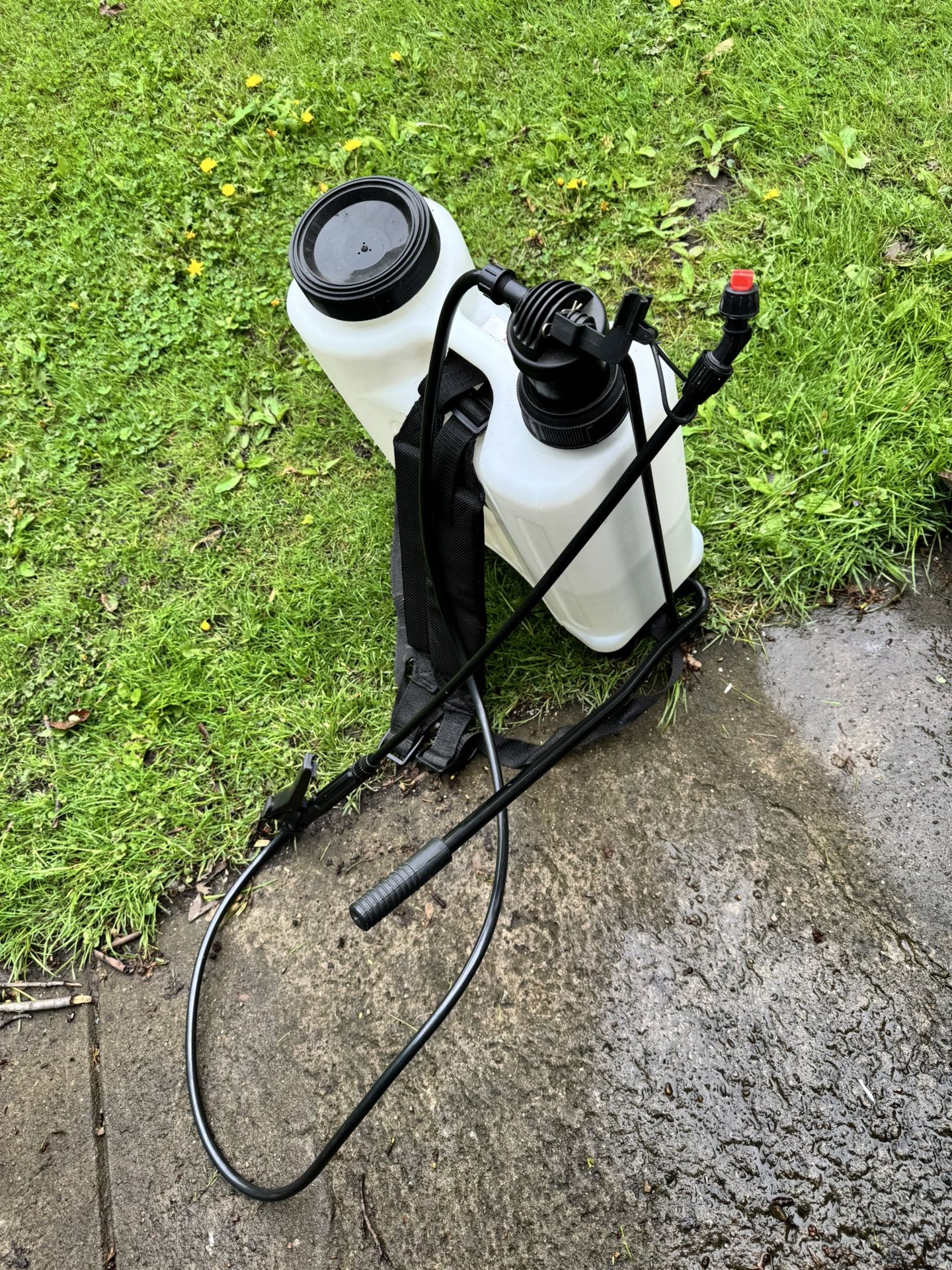 5 GALLON GREENWOOD HOME & GARDEN BACKPACK SPRAYER $25