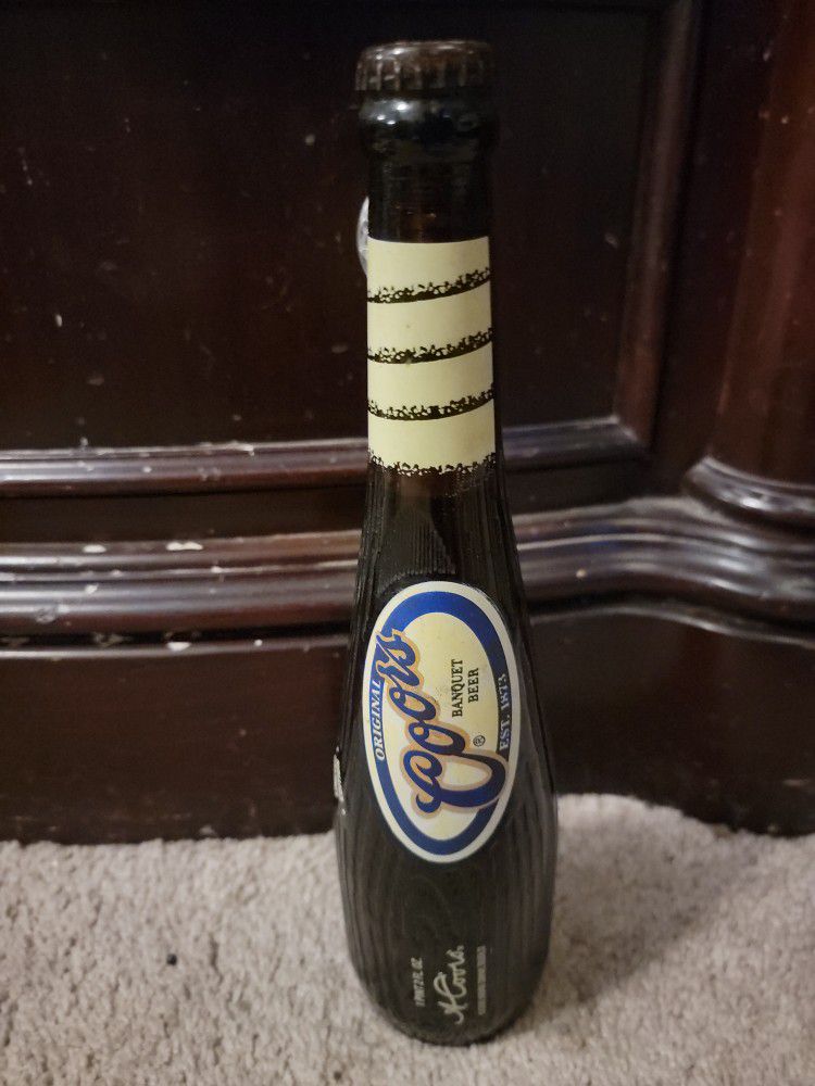 Vintage Coors Banquet bottle baseball bat full 1 pint  with cap unopened