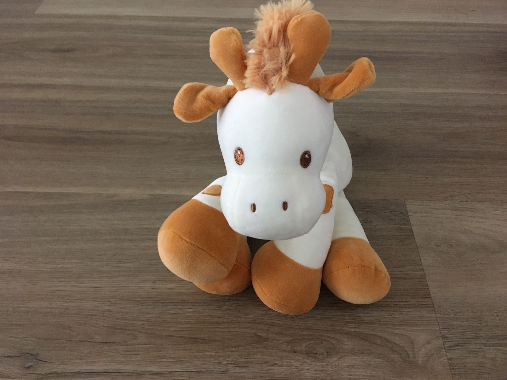 Miniso Plush Giraffe Stuffed Animal Miniso Like New