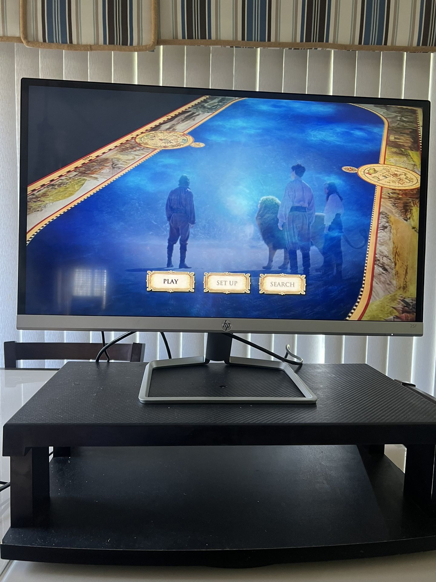 hp 25f Display 25-inch Diagonal IPS Full HD, Uitra-Slim No Power Supply Nice. Used in good condition with minor cosmetic blemishes. These blemishes ar