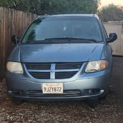 2005 Dodge Caravan
