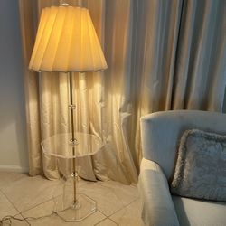 MCM Vintage Lucite Lamp
