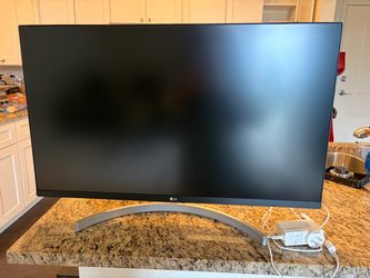 LG 32 inch computer monitor