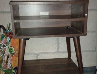 1 Night stand