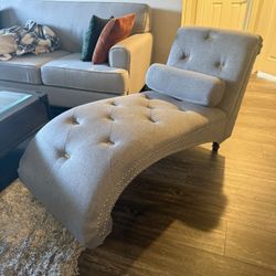 Chaise lounge chair 