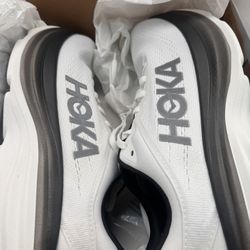 Hoka M Bondi 8