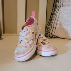 Toddler Girl Van's - Size 6