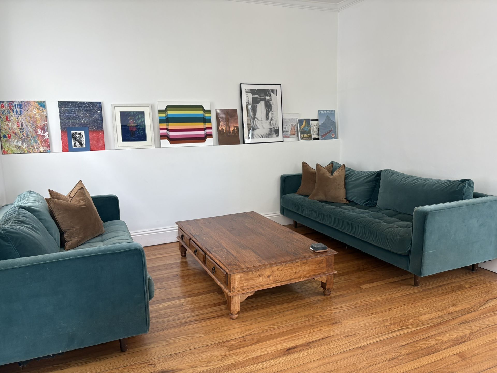 Article Sven Sofa and Loveseat