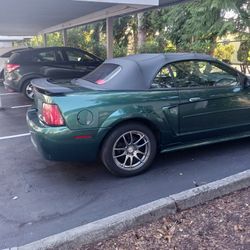 2001 Ford Mustang