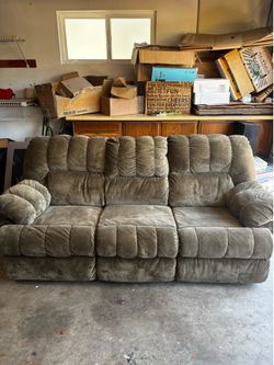 Olive green recliner couch
