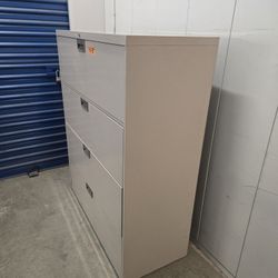 Metal File Cabinet With Key For Legal Or Letter Size 