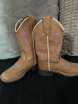 Girls boots $15