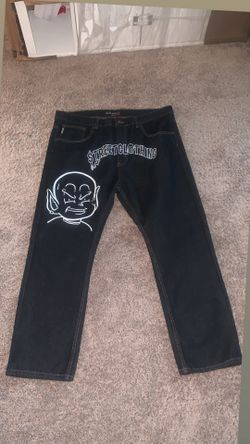 STREET CLOTHING