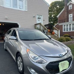 2012 Hyundai Sonata Hybrid