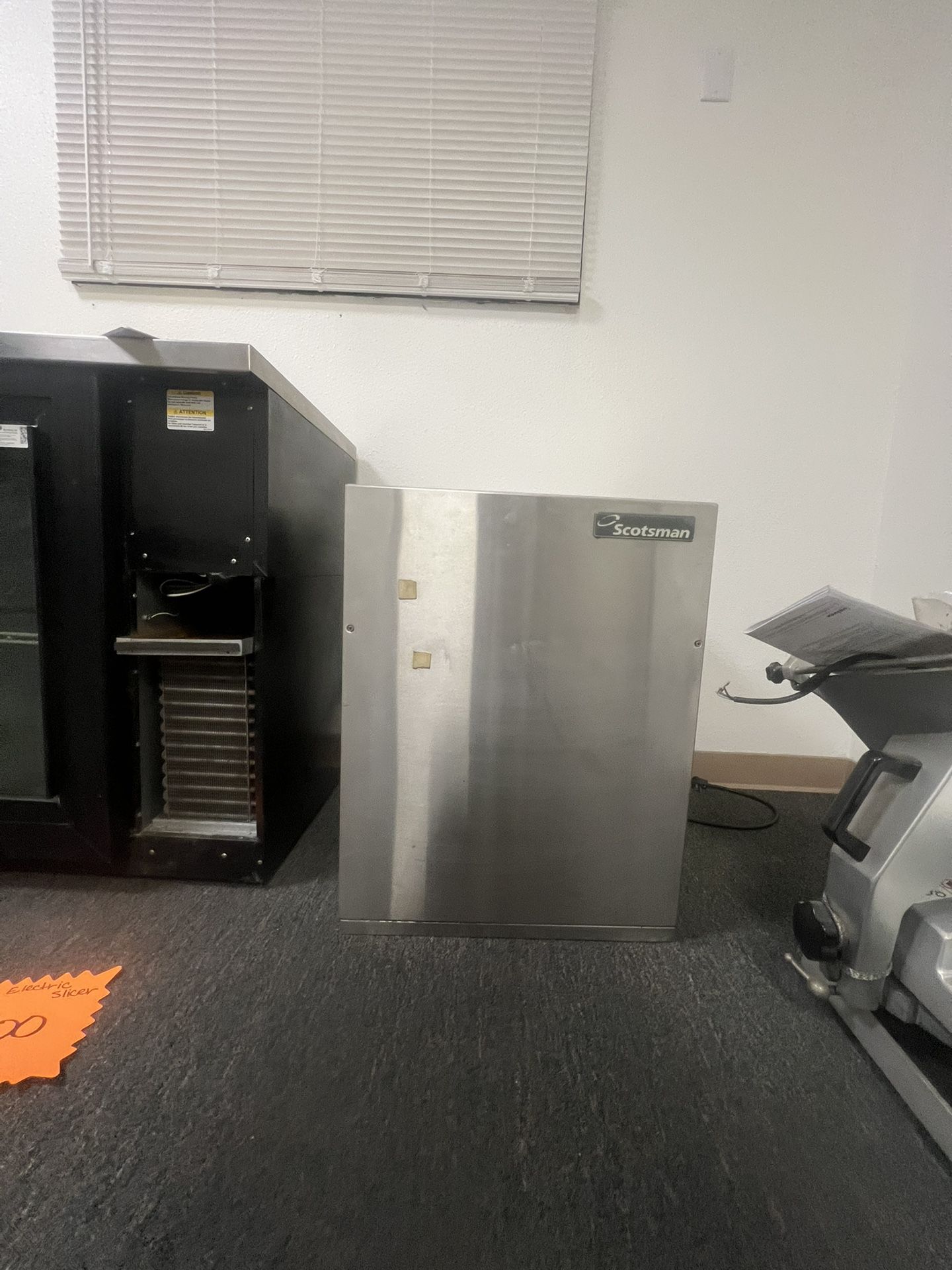 ICE MAKER, CUBE STYLE