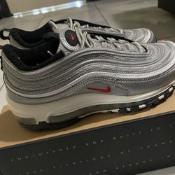 Womans Nike Air Max 97 Size: 8.5