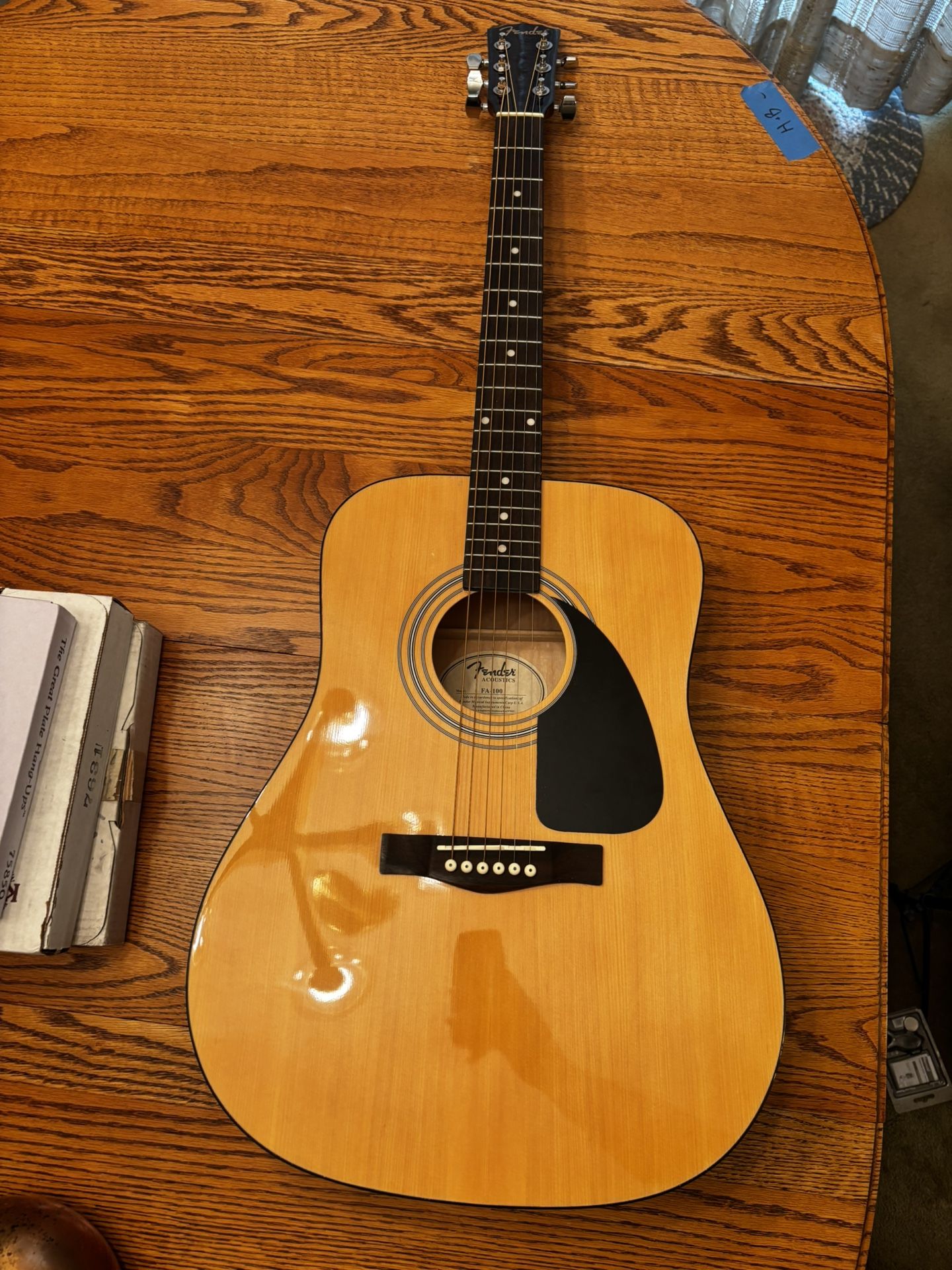 Fender FA-100 Acoustic Guitar – Excellent Condition